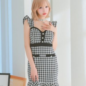 Tika ドレス ギンガムチェック柄ノースリーブ裾フリルタイトミニドレス (Sサイズ〜XLサイズ)